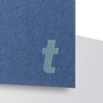 Niebieski papier laserowy 250gsm z literą t